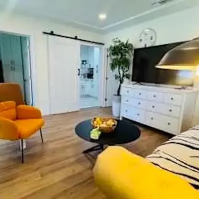 Charming 2B2B Retreat in Temple City
