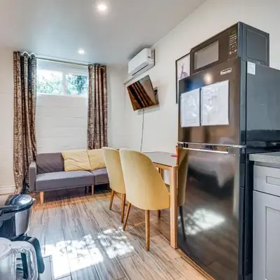 4 Mi to Old Pasadena! Well-Appointed Studio Stay