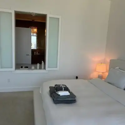 Luxury 2B 2B Ritz Carlton Residence
