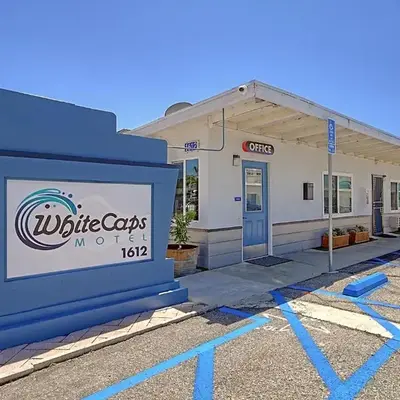 White Caps Motel