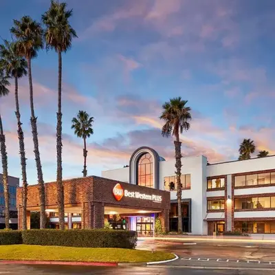 Best Western Plus Meridian Inn & Suites