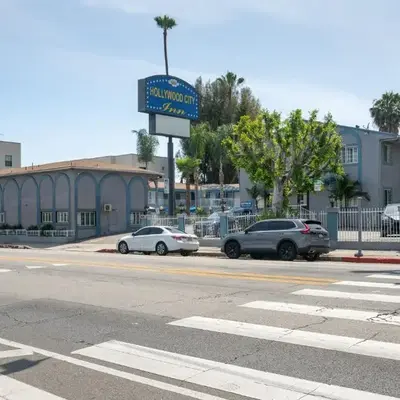 Hollywood City Inn
