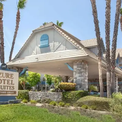 Azure Hotel&Suites Ontario Trademark Collection by Wyndham