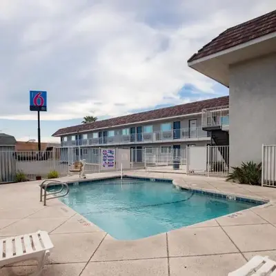Motel 6 Ontario