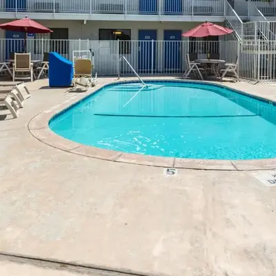 Motel 6 Bakersfield