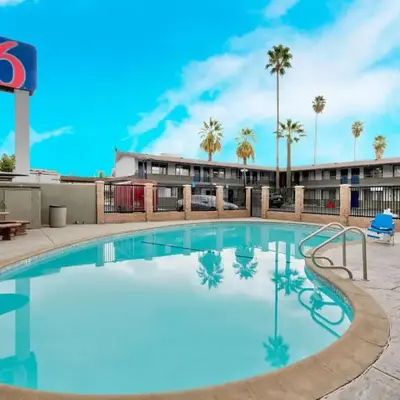 Studio 6 Suites San Bernardino