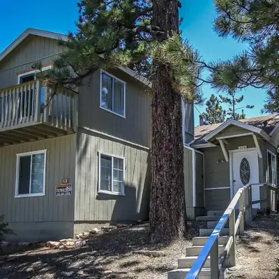 Life of Riley-1608 by Big Bear Vacations