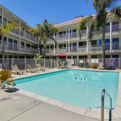 Motel 6-Carpinteria