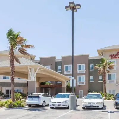 Hawthorn Suites