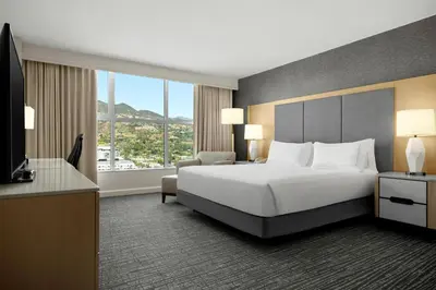 a hotel room with a bed and a television at Hilton Los Angeles North-Glendale & Executive Meeting Center in Glendale