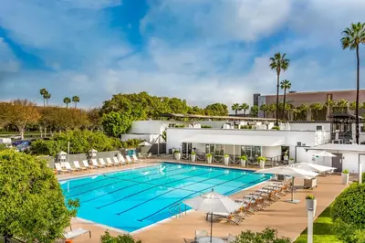 an overhead view of the pool at the resort at Anaheim Hotel in Anaheim
