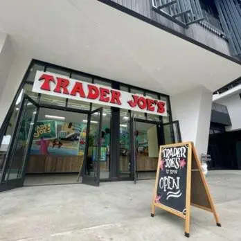 a trader tofu store with a sign in front of it at 2BD 2BTH Condo 10 Min Walk to Santa Monica Beach in Los Angeles