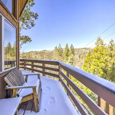 Cabin with Mtn Views and Deck