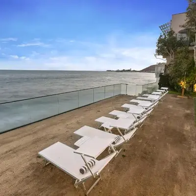 SA Carbon Beach Suites