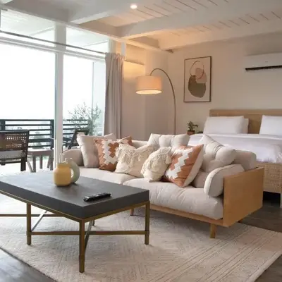 Hollywood Hills Hotel
