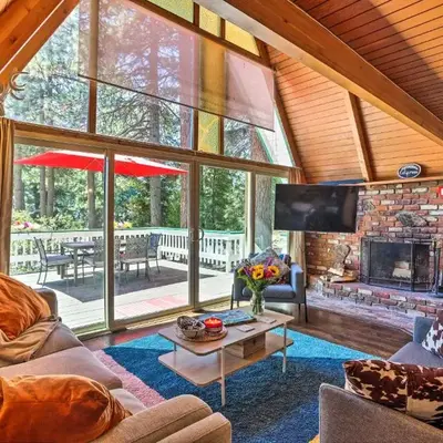 Running Springs A-Frame with Deck and Mtn Views!
