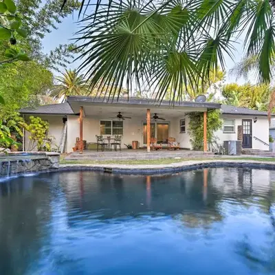 Bakersfield Oasis Sweet Tropical Pool Setup!
