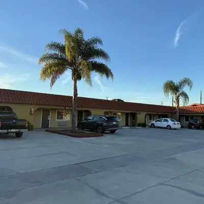 Rocky Inn Motel Long Beach