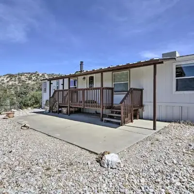 Peaceful Tehachapi Retreat with Mountain Views!