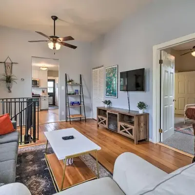 Charming Santa Paula Home - Walk to Downtown!