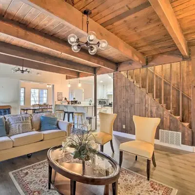 Relaxing Lake Arrowhead Home about 1 Mi to Lake!