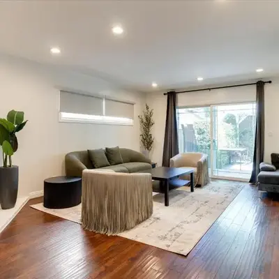 Woodland Hills Zen Modern