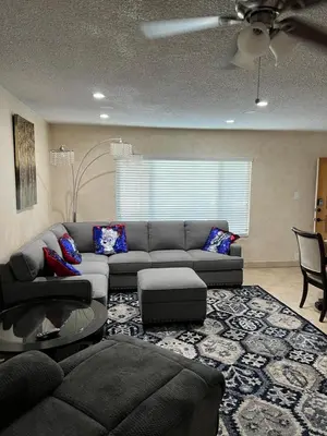 Gallery image of Lovely Berryman Ave Apartment #6 in Los Angeles