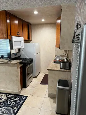 Gallery image of Lovely Berryman Ave Apartment #6 in Los Angeles