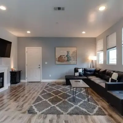 Stylish Modern Lake Balboa Retreat 3 Bedroom House