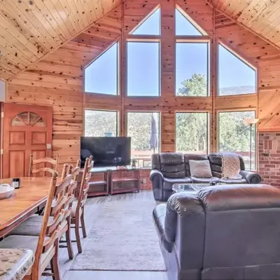 Idyllic Frazier Park Cabin Views