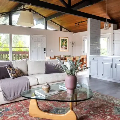 Hollywood Hideaway