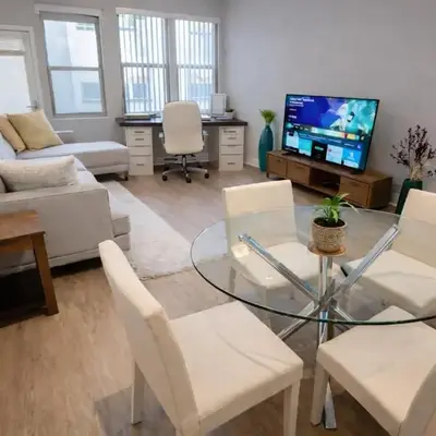 Luxury 2 Bedrooms 2 Bathrooms With Pool and Gym