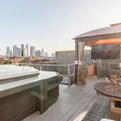 Gorgeous DTLA w/ View + Hot Tub!