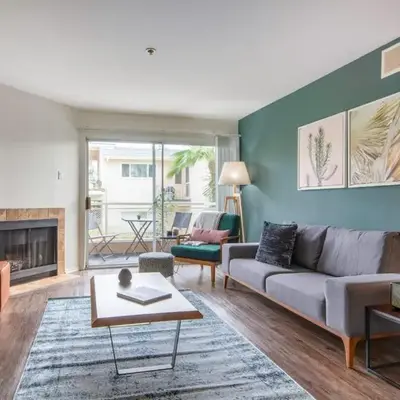 Hollywood 1BR w Gym Spa Pool nr Metro LAX-52