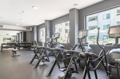 Gallery image of Hollywood 1BR w Gym Pool Spa nr Sunset Blvd LAX-199 in Los Angeles
