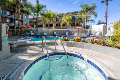 Gallery image of Sherman Oaks 1BR w Pool Gym Lounge nr TJ WF LAX-455 in Los Angeles