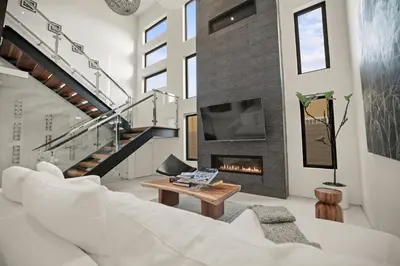 Gallery image of Crescent Heights in Los Angeles