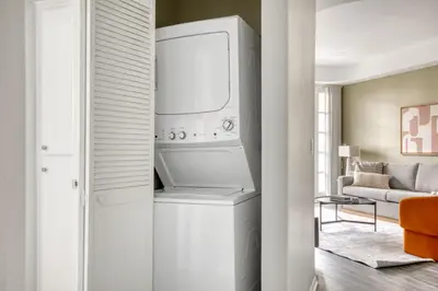 a white washer and dryer in a living room at Beverly Hills 2BR near the Grove Rodeo Drive LAX-866 in Los Angeles