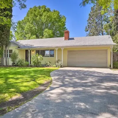 San Gabriel Valley Hideaway! Family Home with Patio