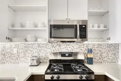 Gallery image of Studio City 1BR w Gym Pool WD nr TJ WF LAX-628 in Los Angeles